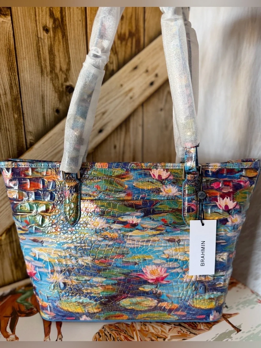 FIRM >>> Brahmin Med Asher Waterlily Beautiful floral NWT